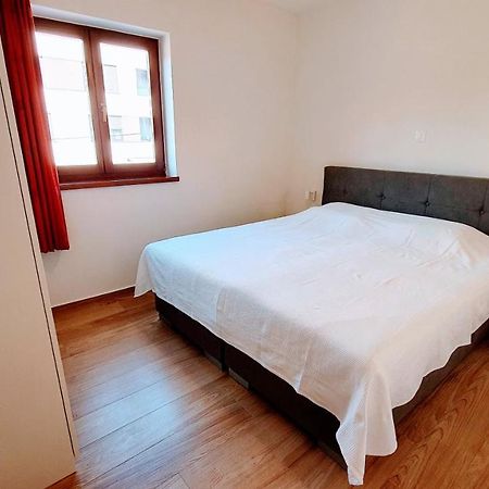 Luxury Apartment - Few Minutes From The Sea Porec Bagian luar foto