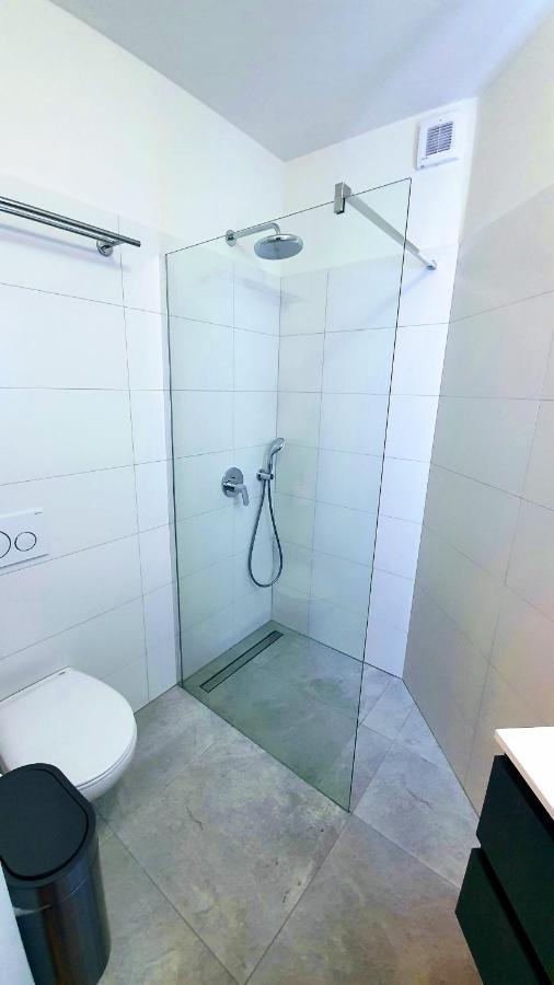 Luxury Apartment - Few Minutes From The Sea Porec Bagian luar foto